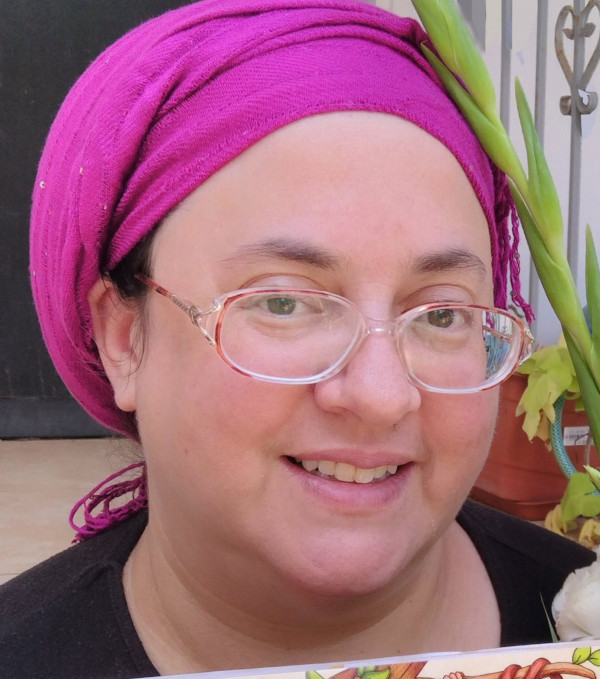 Jennifer Tzivia MacLeod