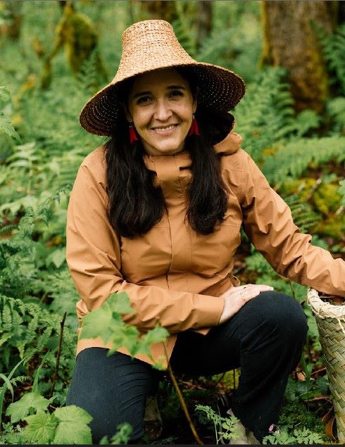 Photo of Leigh Joseph